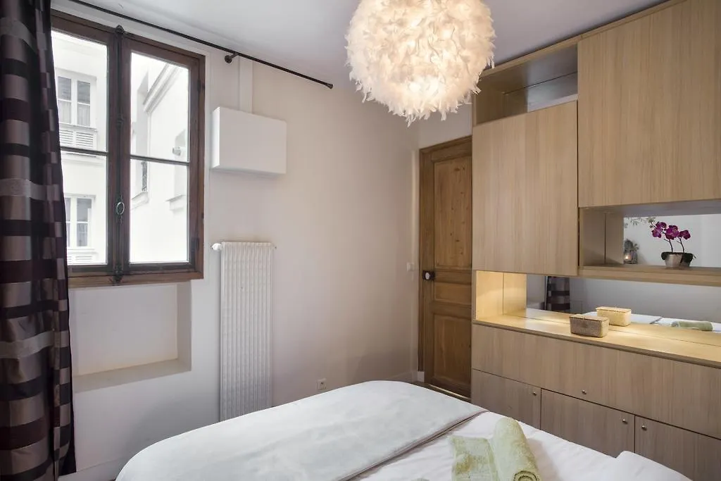Apartment Gowithoh Montorgueil Paris